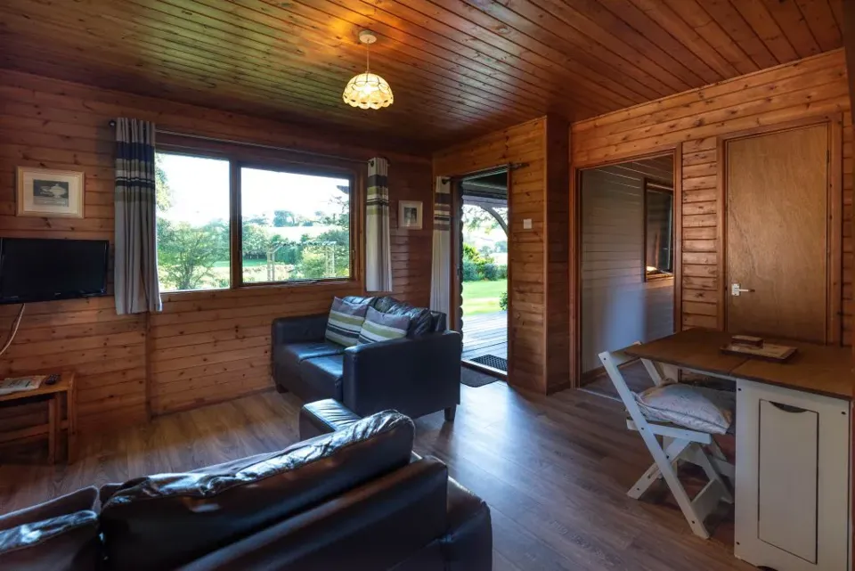 Brookview Lodge 2